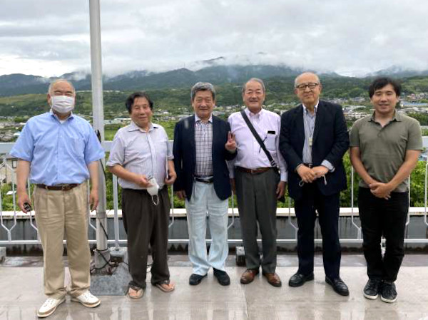 ■免研アソシエイツ正会員と西川代表