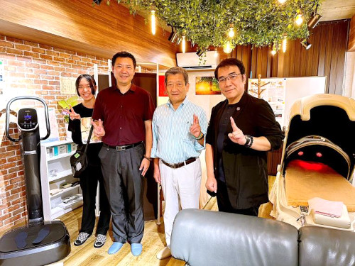 山本 代表 他 、 銭 社長 他 2名来院